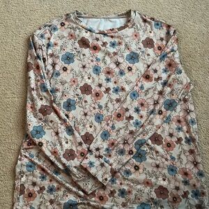 Emery Rose Machine-Wash Flowery Blouse